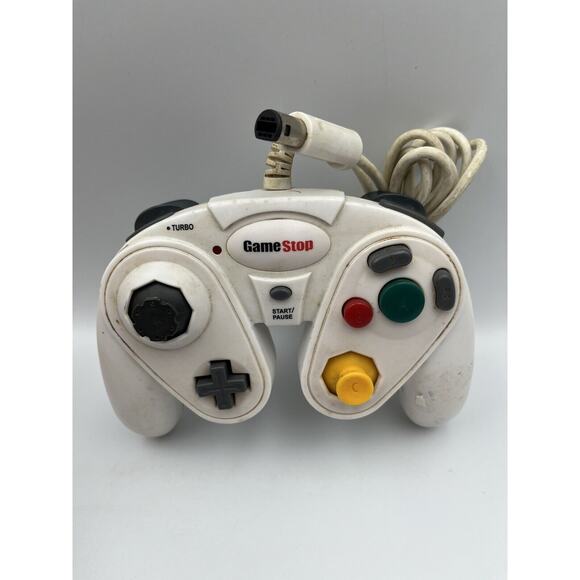Pelican Other - Game Stop G3 Pelican Wired Turbo Controller for Nintendo Game Cube & Wii – White